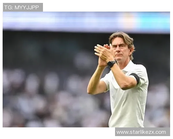 足球明星怒火中烧瞬间揭示职业生涯背后的压力与挑战 足球明星怒火中烧瞬间揭示职业生涯背后的压力与挑战