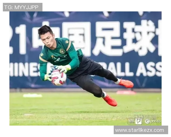 重庆羽毛球队防守策略分析与比赛表现评估 重庆羽毛球队防守策略分析与比赛表现评估